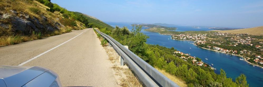 Road from Hvar to beach - Croatia Transfers_1024x284